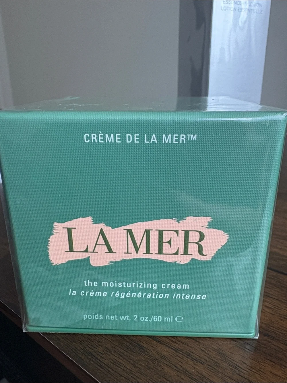 La Mer Moisturizing Cream Box - Teal with Pink Logo